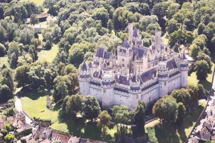 Privatisation du Château de Pierrefonds pour des réceptions